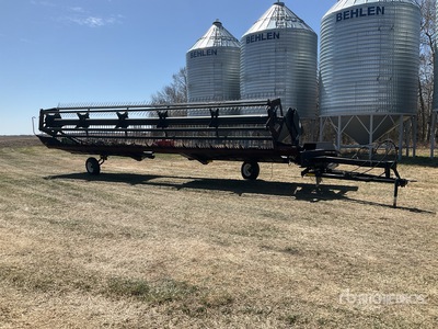 2000 Premier 1900 30 ft Pull Type Swather Andaineuse