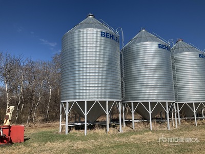 Behlen +/- 3500 bu 4 Ring Hopper Grain Bin