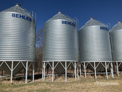 Behlen +/- 3500 bu 4 Ring Hopper Grain Bin