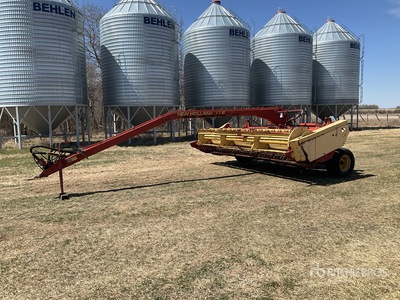1986 New Holland 116 14 ft Faucheuse-conditionneuse à disques