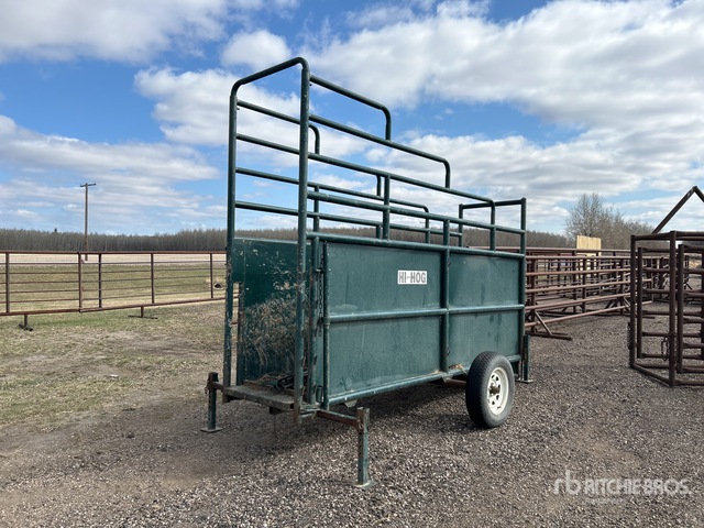 Hi-Hog 12 ft Portable Cattle Loading Ramp | Ritchie Bros. Auctioneers