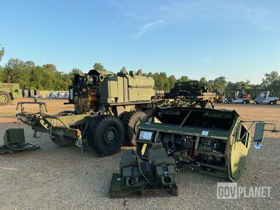 2010 Oshkosh MKR18 LVSR 10x10 Truck w/Rear Mounted Container Handler