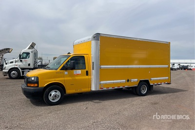 2019 GMC Savana G3500 4x2 Furgonetka