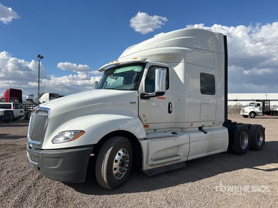 2019 International LT625 6x2 Ciągnik siodłowy T/A z kabiną sypialną