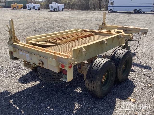Surplus US ARMY Tank Automotive Command M796 Bolster Trailer in 