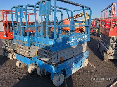2014 Genie G-1930 Electric Scissor Lift