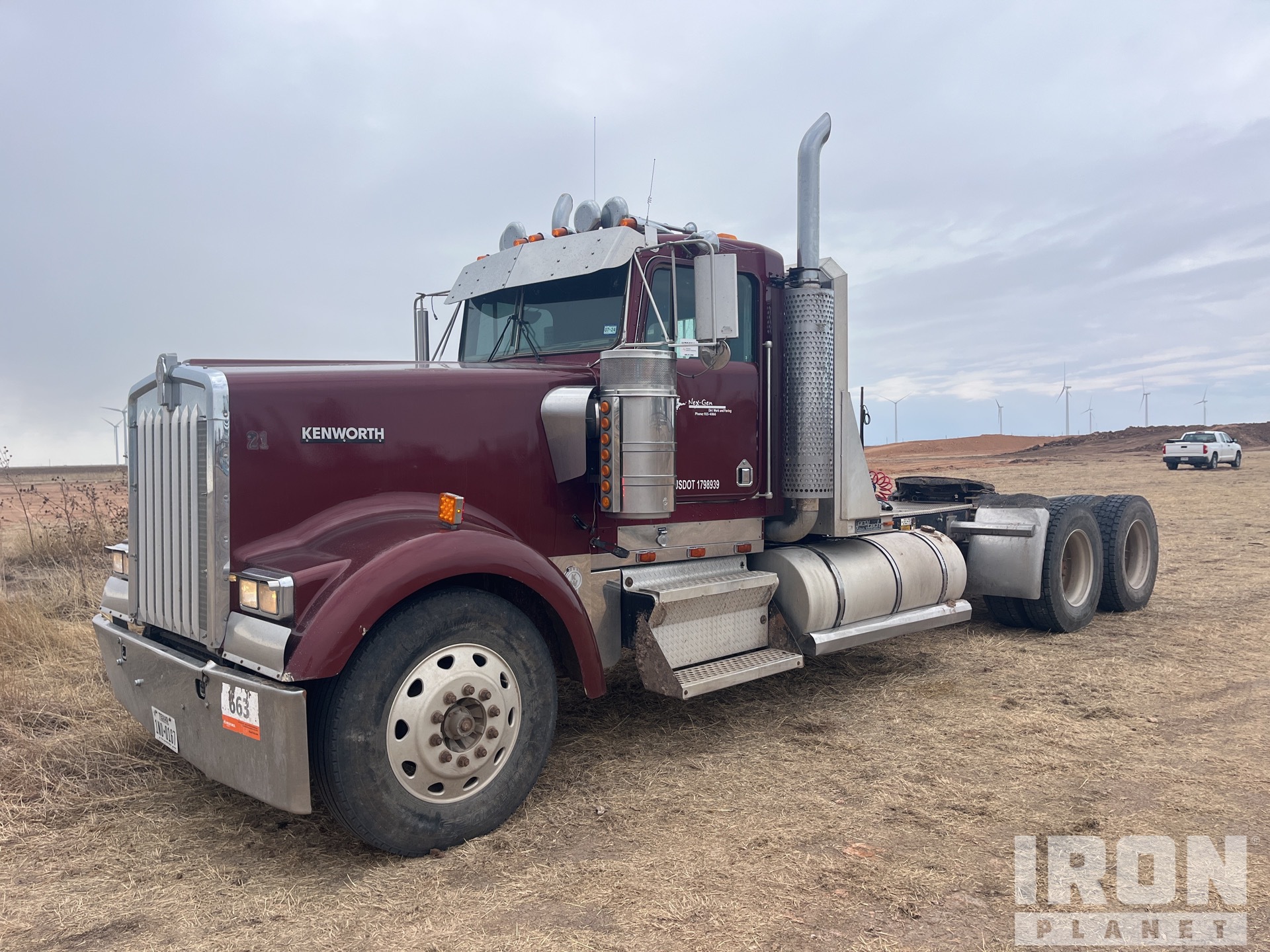 2000 Kenworth W900 6x4 T/A Day Cab Truck Tractor