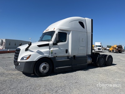 2021 Freightliner Cascadia 126 6x4 Ciągnik siodłowy T/A z kabiną sypialną