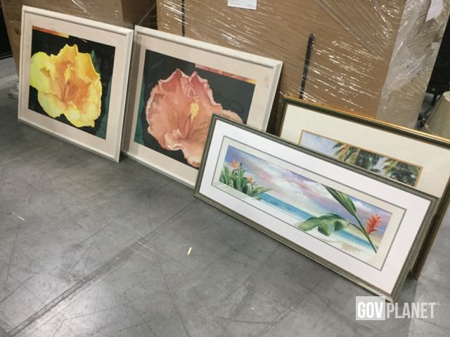 Surplus Lot Of 121 Paintings Picture Frames In Chambersburg Photos S