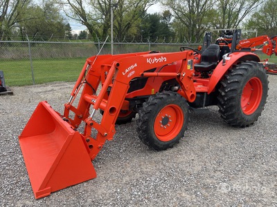 2020 Kubota M5660SUHD 4WD Tractor