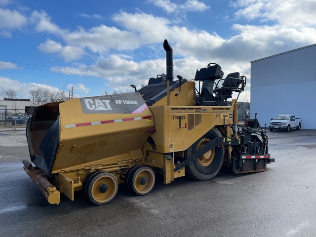 2012 Cat AP1000E Wheel Asphalt Paver