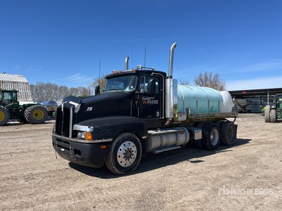 1990 Kenworth T600A 2035 gal 6x4 Flatbed Water Truck