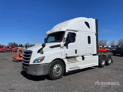 2019 Freightliner Cascadia 126 6x4 T/A Sleeper Truck Tractor