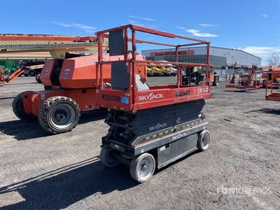 2014 Skyjack SJIII3226 Electric Scissor Lift