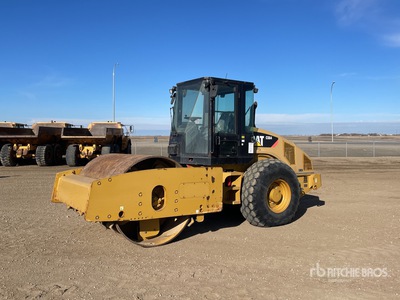 2012 Cat CS64 Smooth Drum Compactor