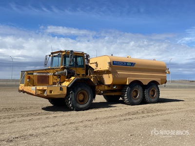1998 Volvo A30C 6000 gal 6x4 Citerne à eau