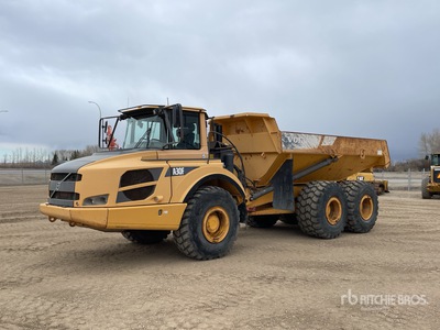 2012 Volvo A30F Camion à benne basculante articulé
