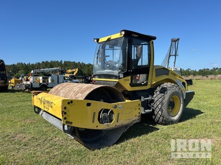 2018 Bomag BW211D-5 Smooth Drum Compactor in Green Cove Springs ...