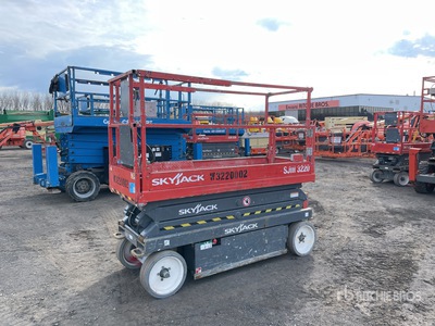 2014 Skyjack SJIII3220 Electric Scissor Lift