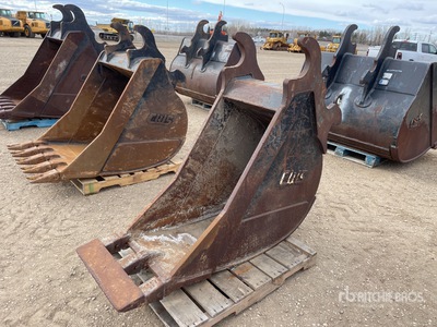 CWS 24 in Q/C Digging Excavator Bucket - Fits Hitachi ZX250