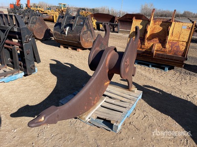 WBM 56 in Q/C Excavator Ripper - Fits 300 Series