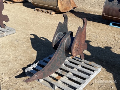 WBM 33 in Q/C Excavator Ripper - Fits 135 Series