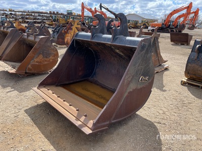 CWS 72 in Q/C Cleanup Excavator Bucket - Fits Hitachi ZX300