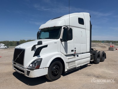 2016 Volvo VNL670 6x4 Cabina con cuccetta per trattore stradale