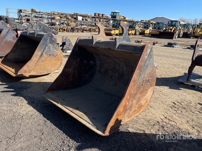 CWS 66 in Q/C Cleanup Excavator Bucket - Fits Hitachi ZX250
