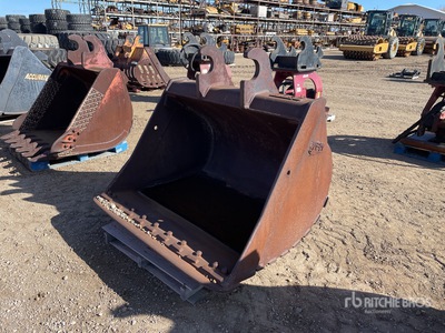 WBM 60 in Q/C Cleanup Excavator Bucket - Fits 200 Series