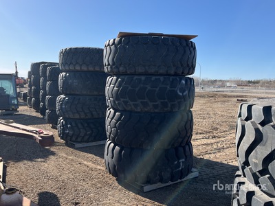 Quantity of (4) 23.5x25 Pneus - Fits Cat 966G