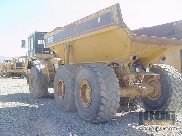 1998 Caterpillar D350E Articulated Truck in San Leandro