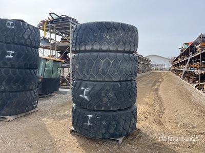 Quantity of 23.5x25 Pneus - Fits Volvo A25C