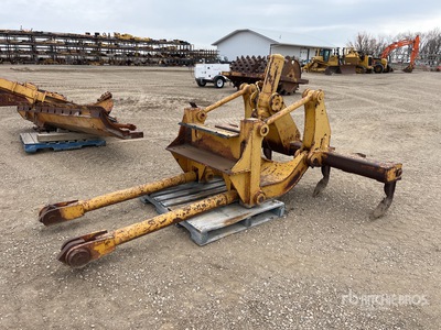 Cat 108 in Motor Grader Ripper - Fits Cat 14G