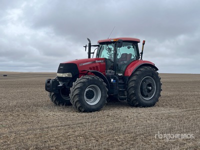 2013 Case IH 215 Puma 4WD Tractor Agrícola