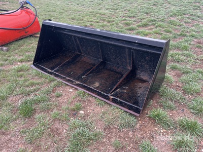 7 ft Cleanup Tractor Cazo