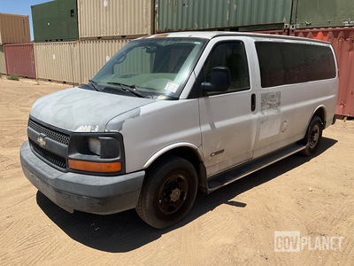 2006 Chevrolet Express 2500 LS Passenger Van