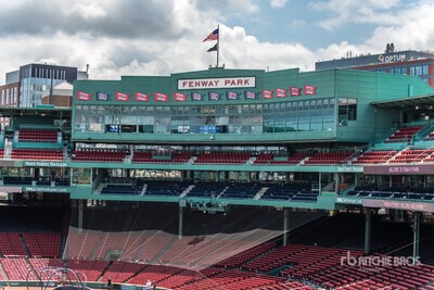 Take Me Out to the Ball Game Experience for Three with John Casella Articoli da ferramenta e di consumo