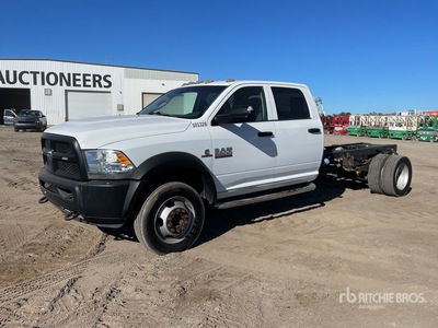 2014 Ram 5500HD 4x4 Crew Cab Fahrgestell