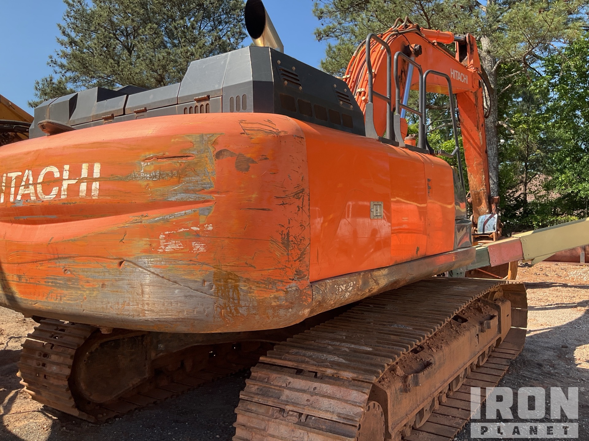 ZX690LC-6 Medium Excavators - Hitachi Construction Machinery