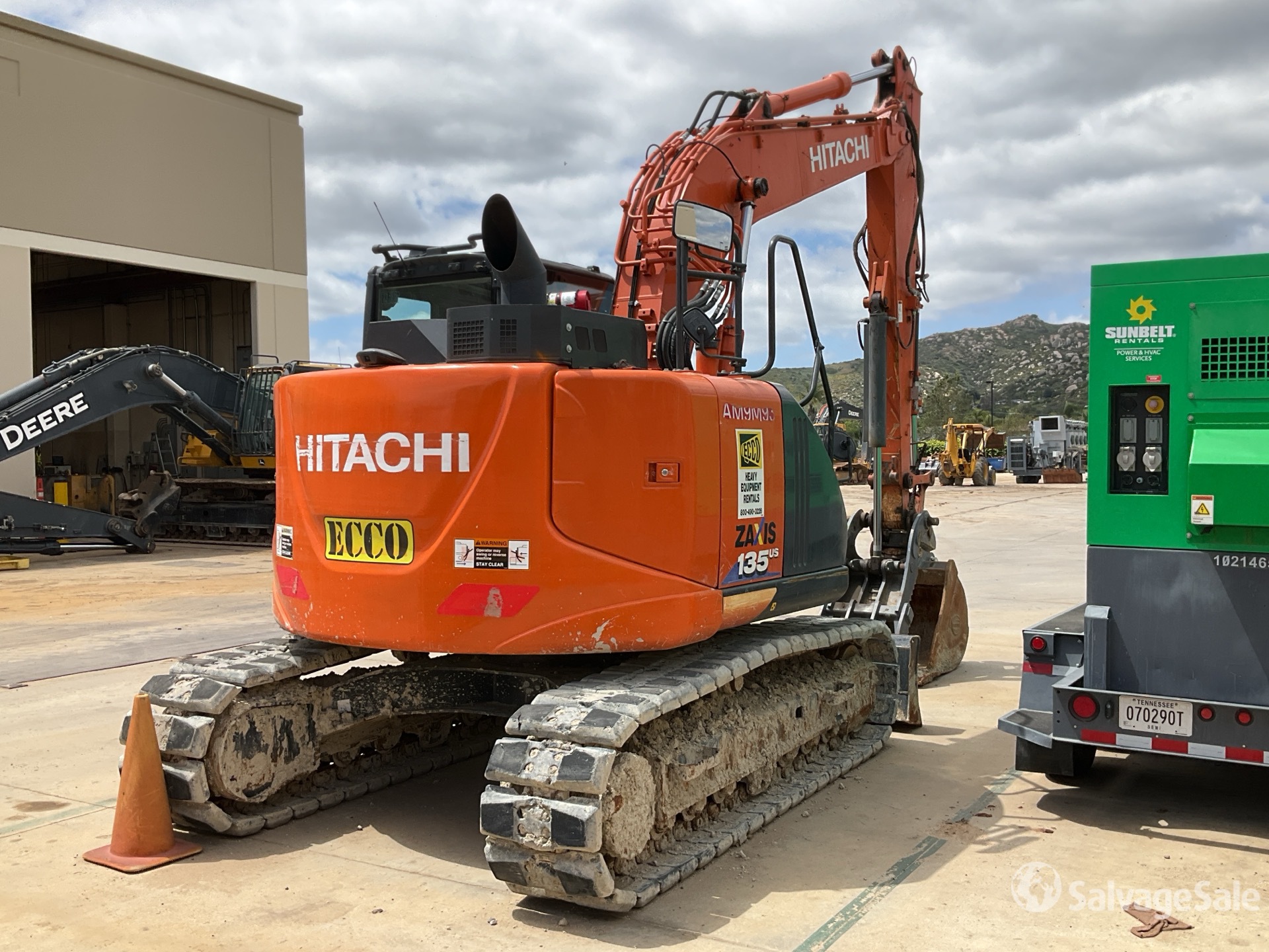 あげます13 2017 HITACHI ZX135US-6 - Darling Sons Intl