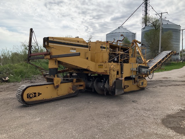 1992 CMI TR225 Tracked Trimmer 1992 CMI TR225 Tracked Trimmer