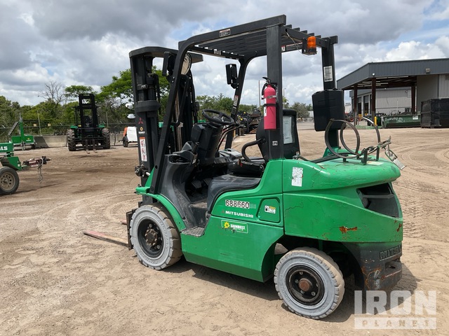 2015 Mitsubishi FG25N4 4500 lb Pneumatic Tire Forklift in Orlando