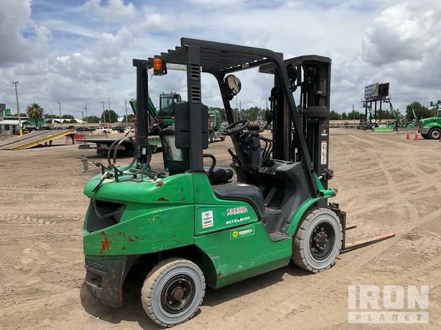 2015 Mitsubishi FG25N4 4500 lb Pneumatic Tire Forklift in Orlando