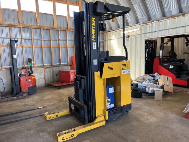 2006 Hyster N40XMR3 1810 kg Reach Truck 2006 Hyster N40XMR3 1810 kg Reach Truck