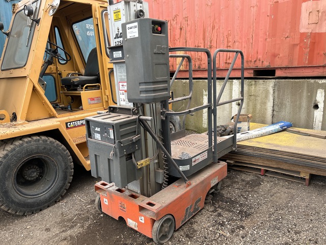 2004 JLG 12SP Vertical Mast Lift