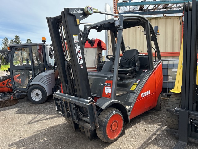 2005 Linde H25CT 5000 lb Cushion Tire Forklift 2005 Linde H25CT 5000 lb Cushion Tire Forklift