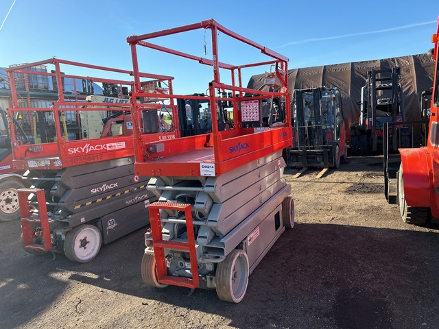 2015 Skyjack SJIII 3226 Electric Scissor Lift