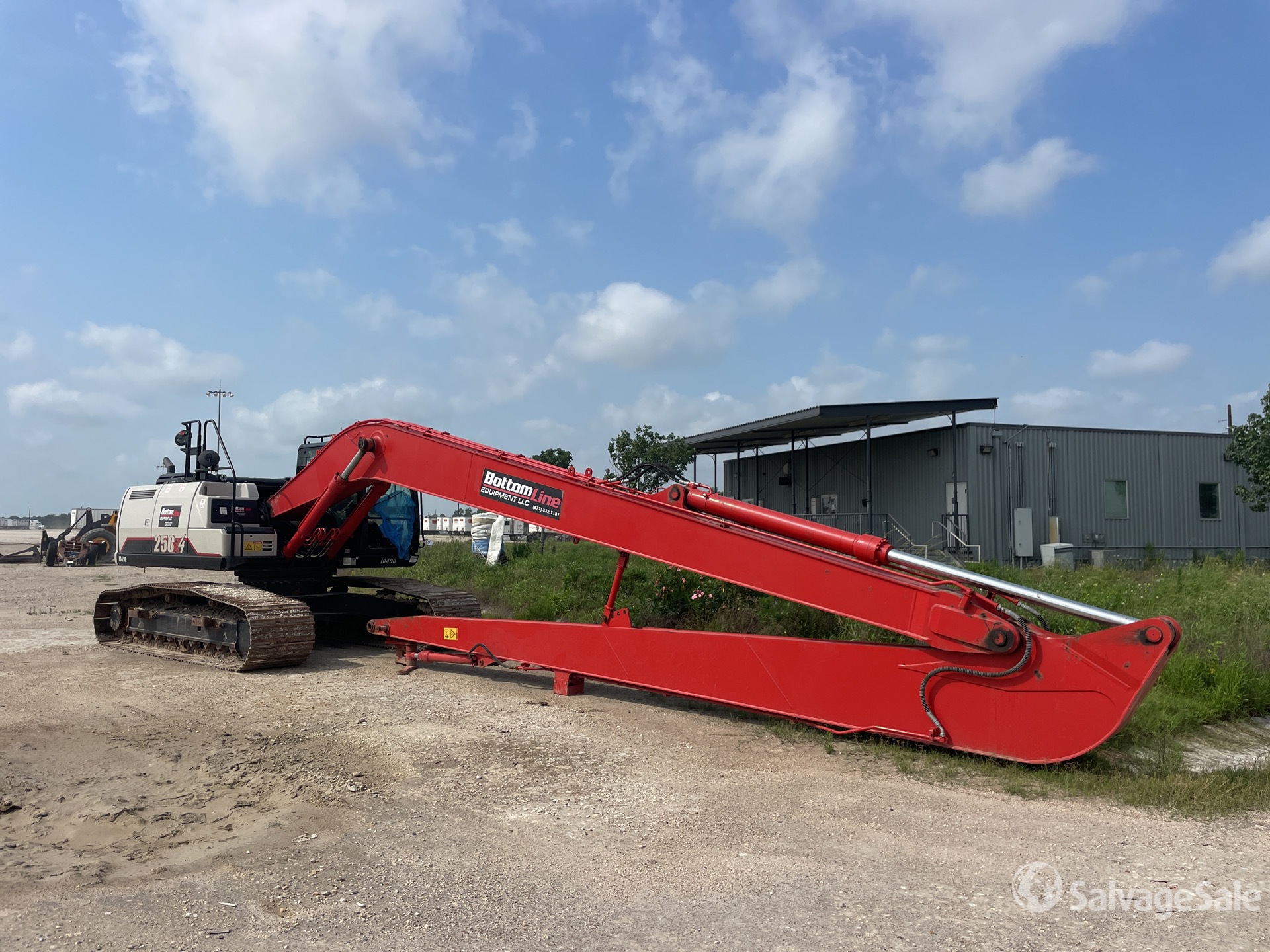 2023 Link-Belt 250X4 LF Long Reach Tracked Excavator (Inoperable