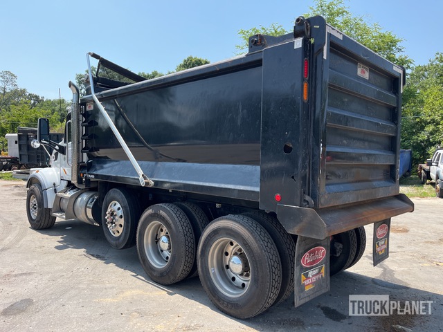 2021 Peterbilt 567 8x6 Tri/A Dump Truck in Mount Dora, Florida
